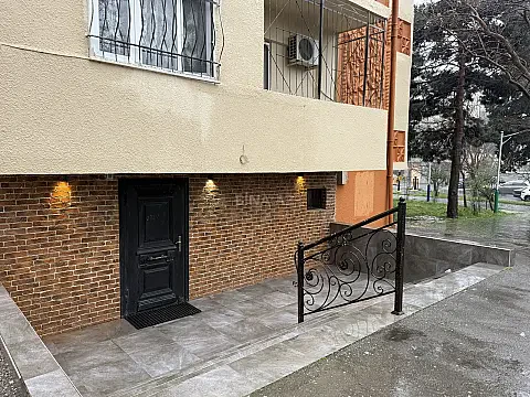 Kirayə verilir obyekt 137 m² — Bakı, Əhmədli 137.00 m²