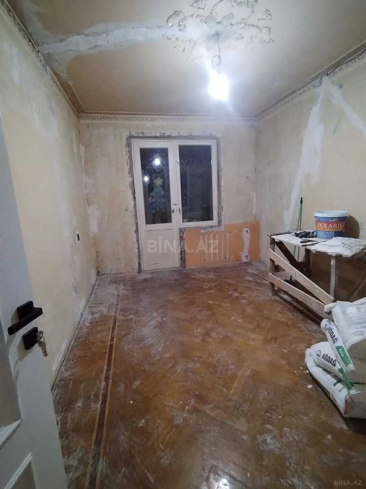 Satılır 4 otaqlı mənzil 115 m²