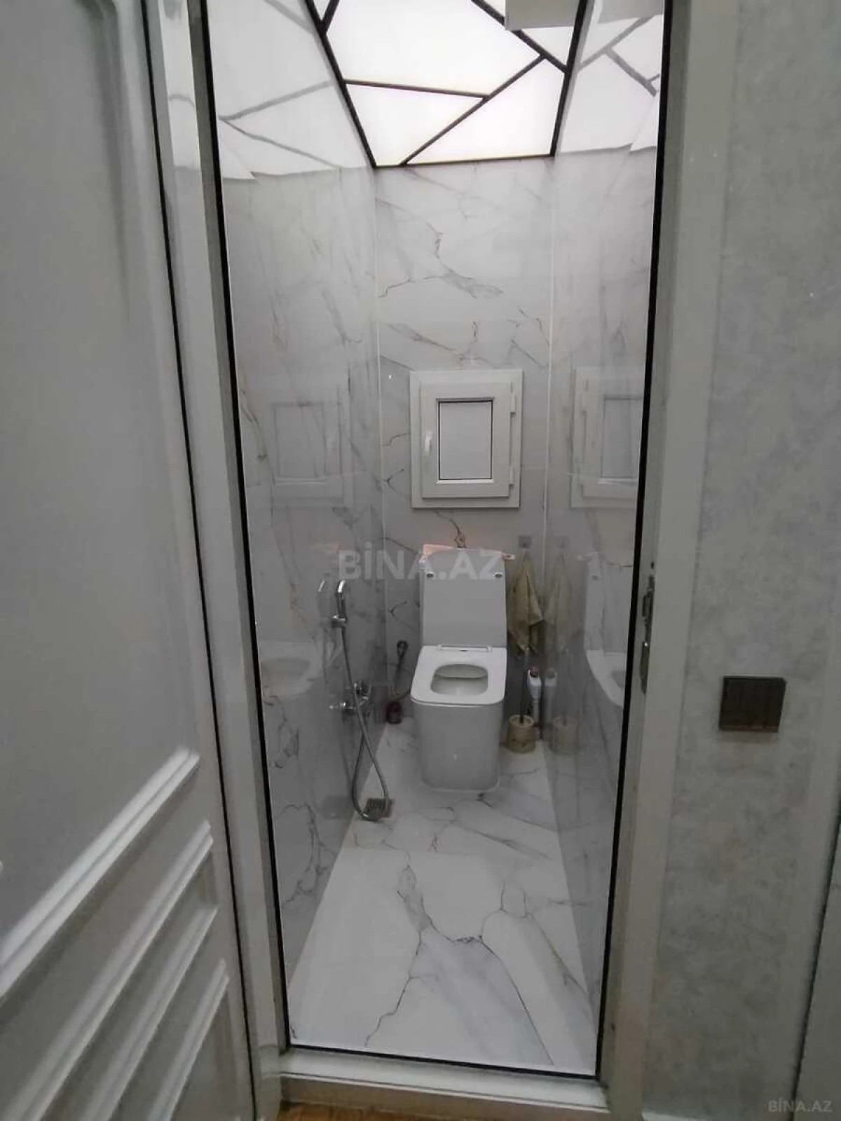 Satılır 4 otaqlı mənzil 115 m²