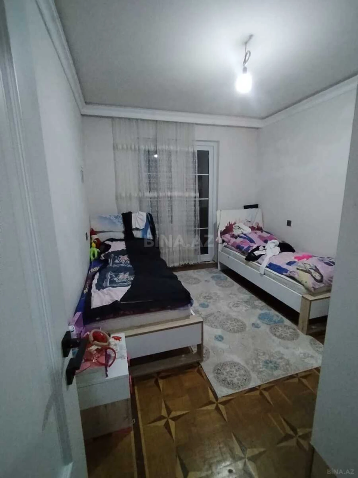Satılır 4 otaqlı mənzil 115 m²