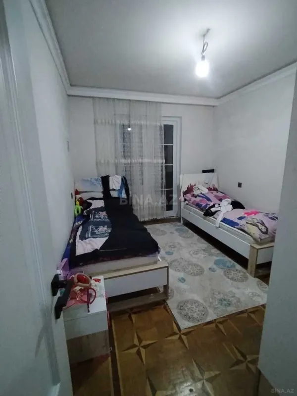 Satılır 4 otaqlı mənzil 115 m²