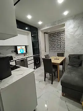 Satılır 4 otaqlı mənzil 115 m²