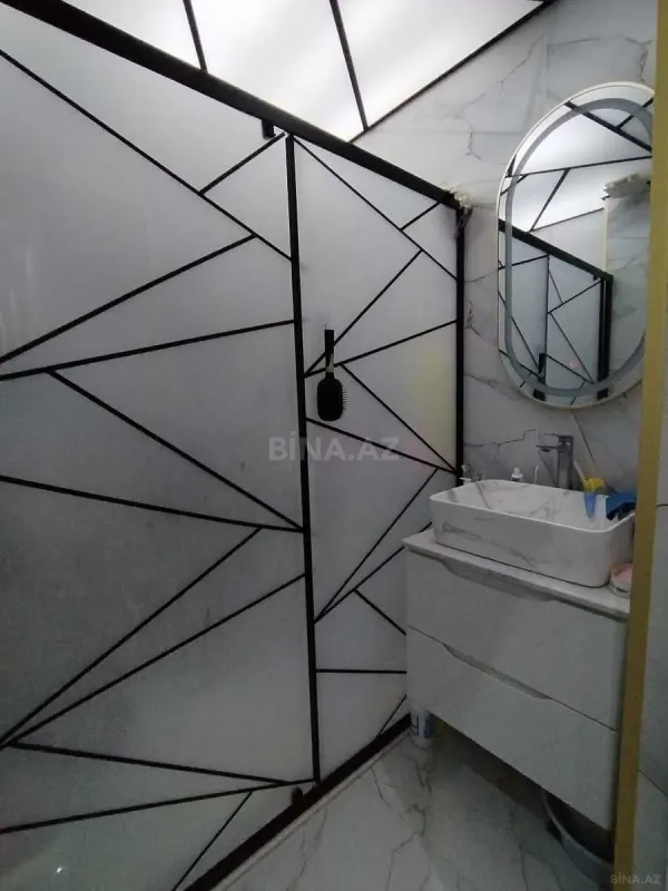 Satılır 4 otaqlı mənzil 115 m²