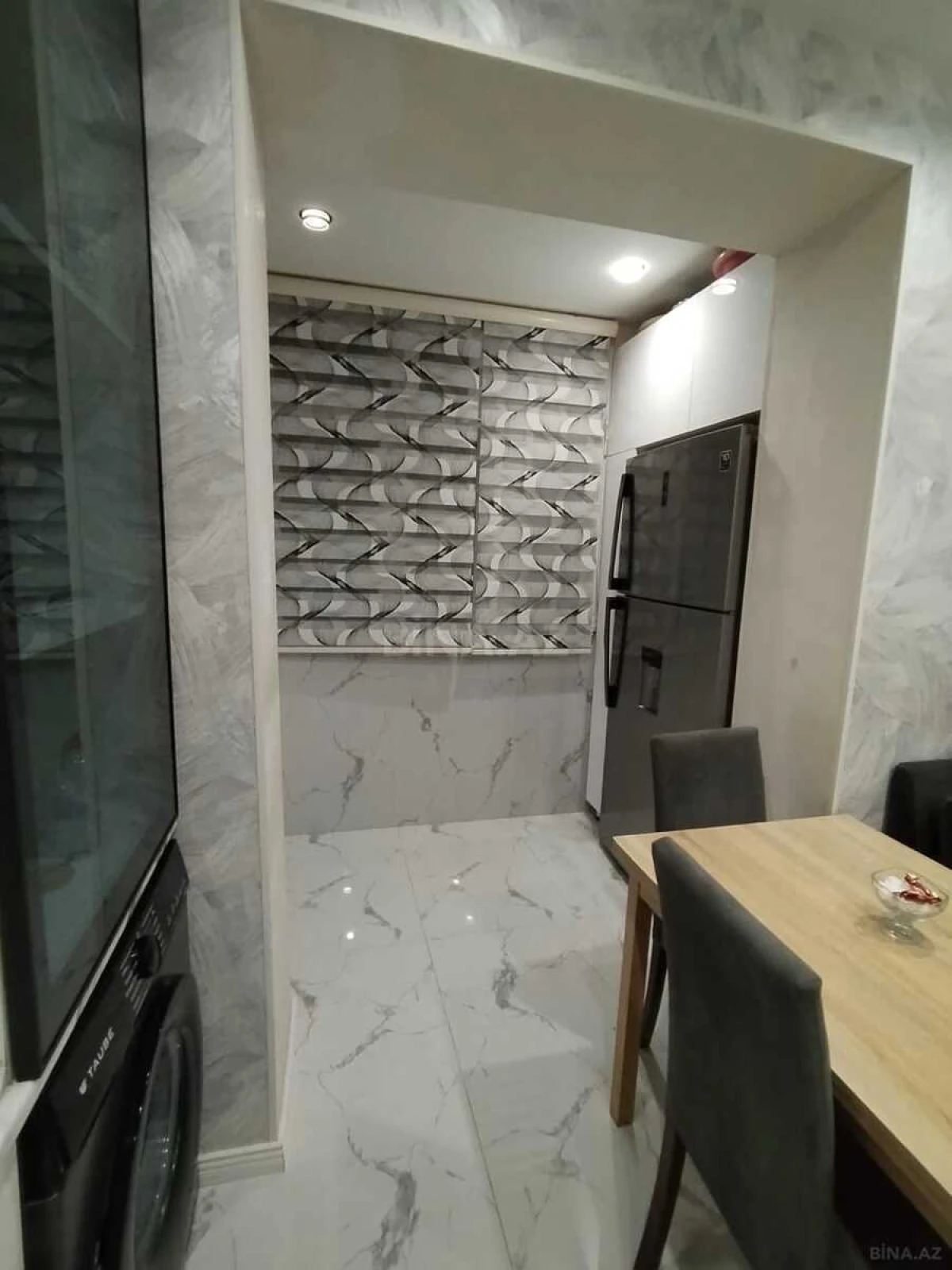 Satılır 4 otaqlı mənzil 115 m²