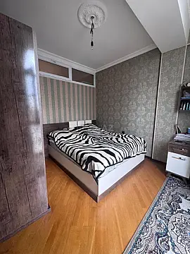Kirayə verilir 3 otaqlı mənzil 91 m²