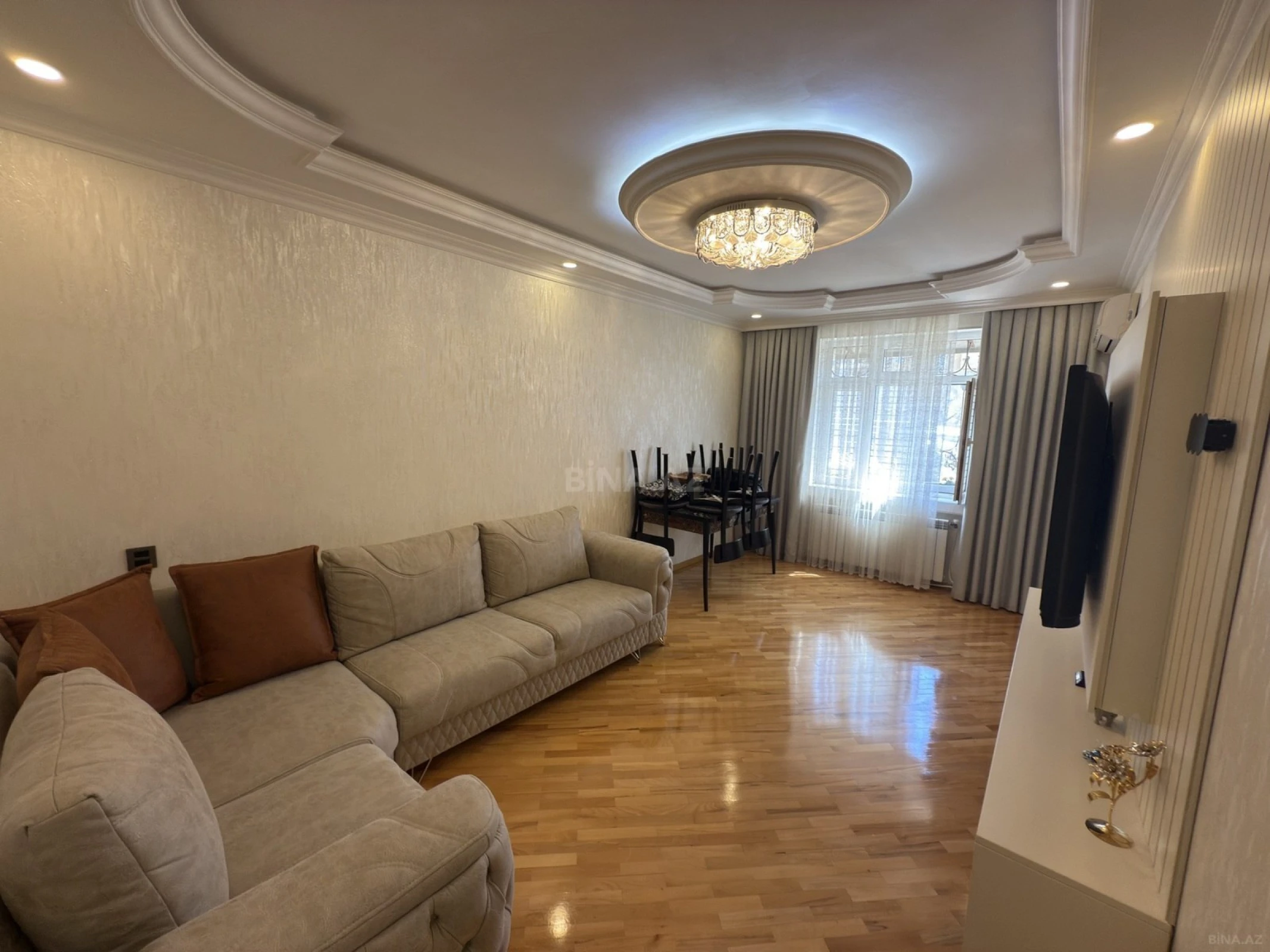 Satılır 2 otaqlı mənzil 60 m²