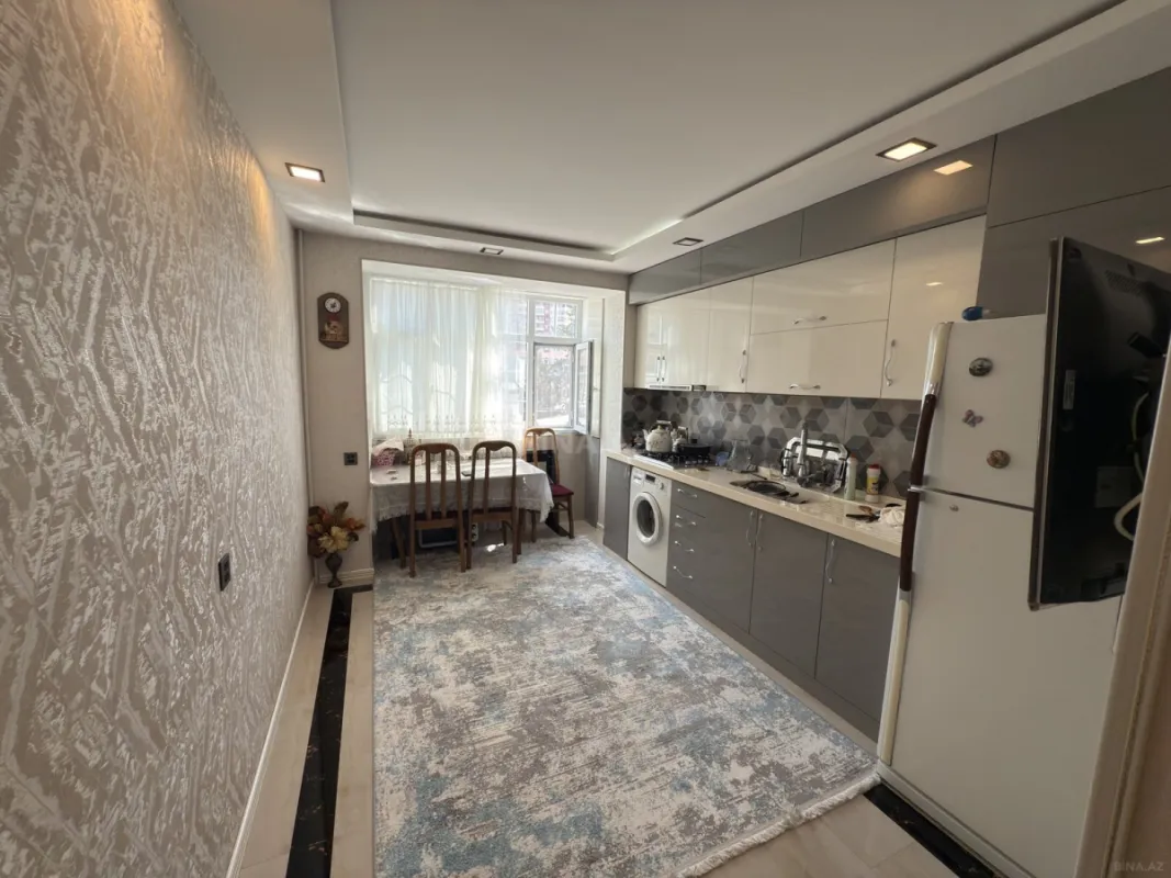 Satılır 2 otaqlı mənzil 60 m²