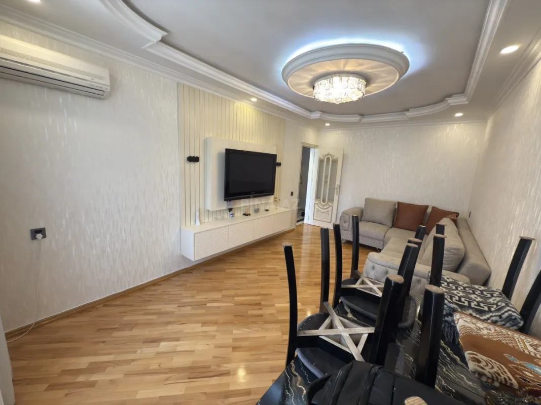 Satılır 2 otaqlı mənzil 60 m²