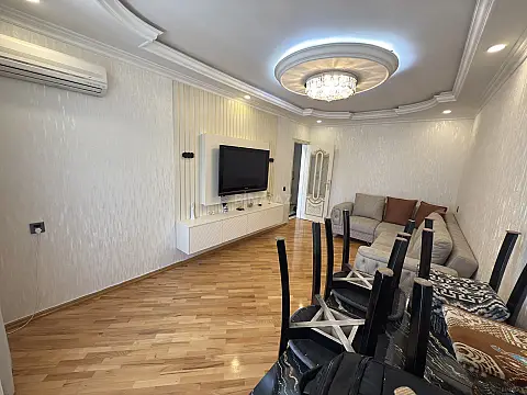 Satılır 2 otaqlı mənzil 60 m²