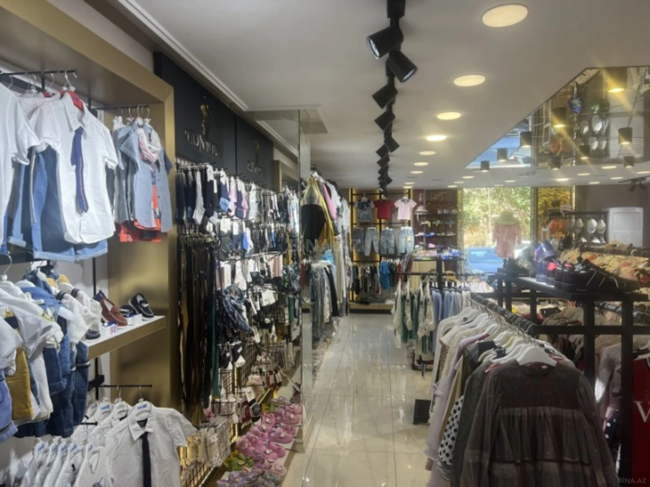 Kirayə verilir obyekt 160 m²