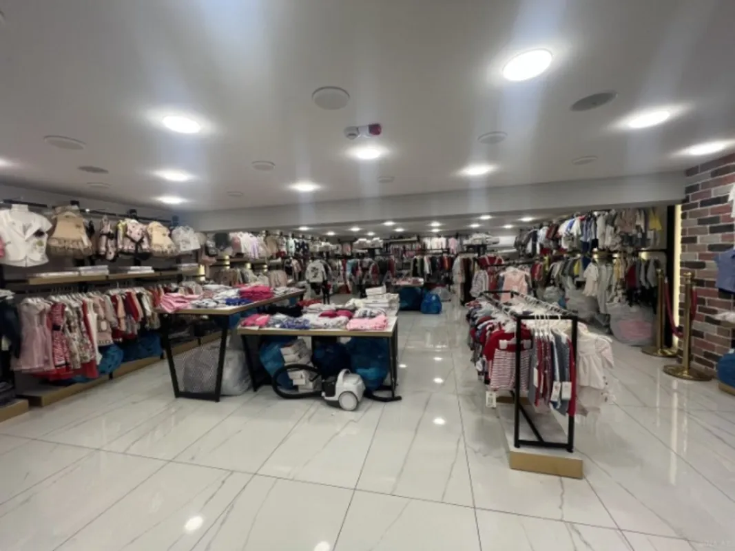 Kirayə verilir obyekt 160 m²