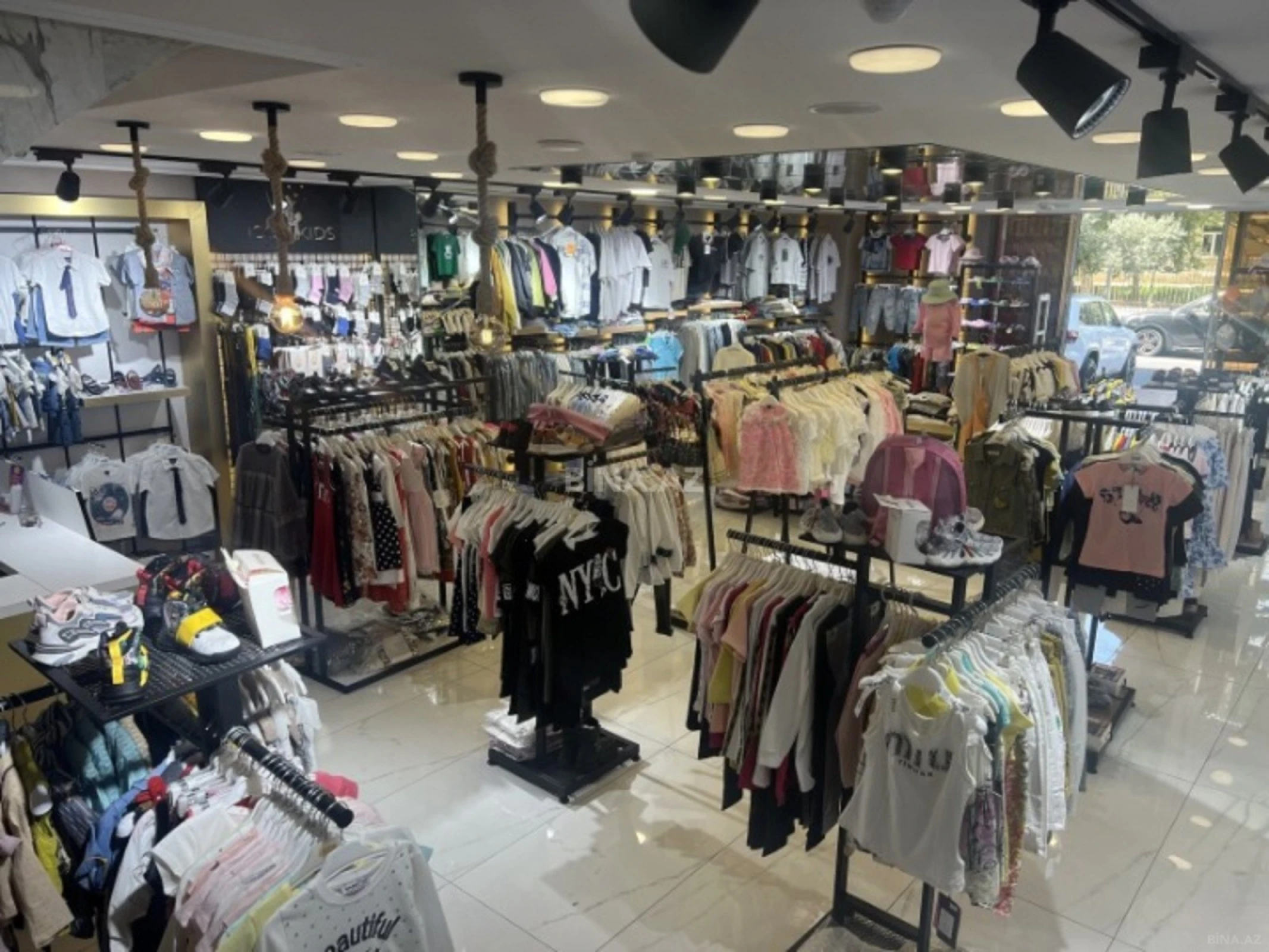 Kirayə verilir obyekt 160 m²