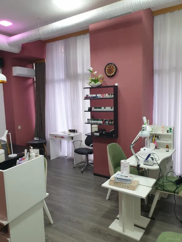 Satılır obyekt 153 m²