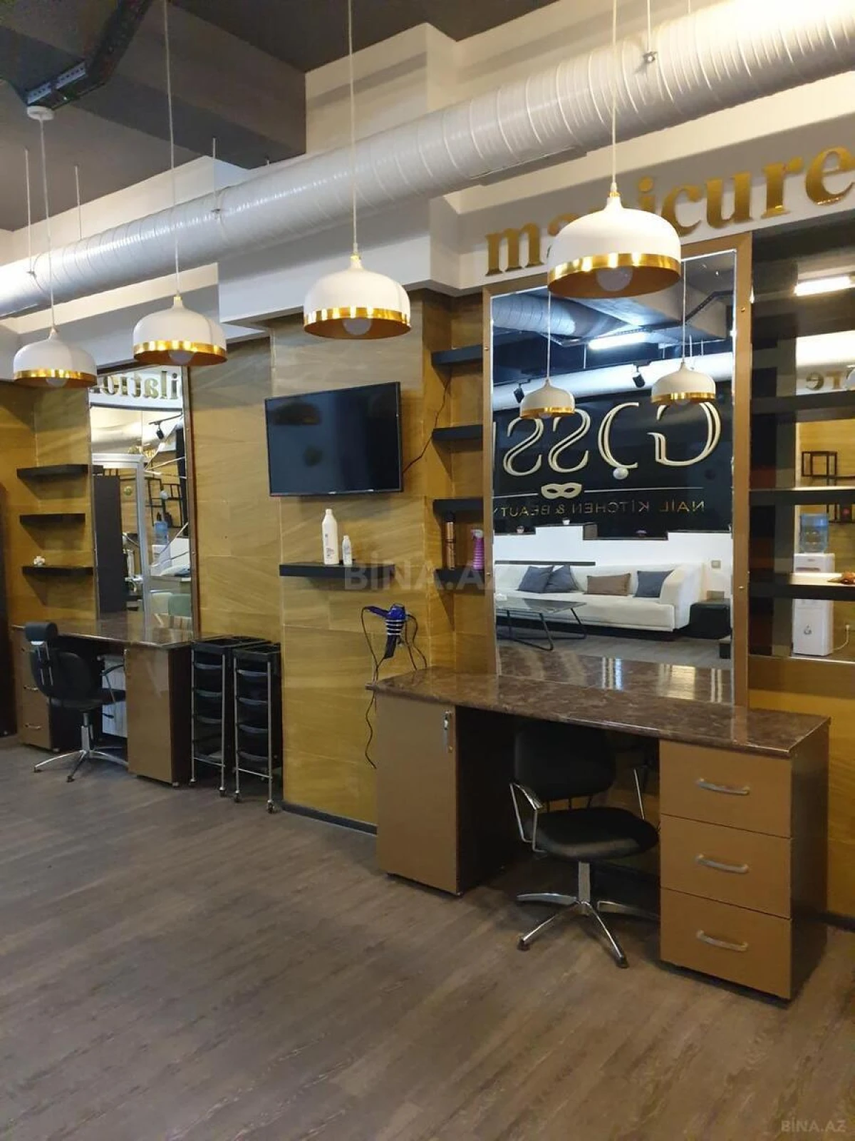 Satılır obyekt 153 m²