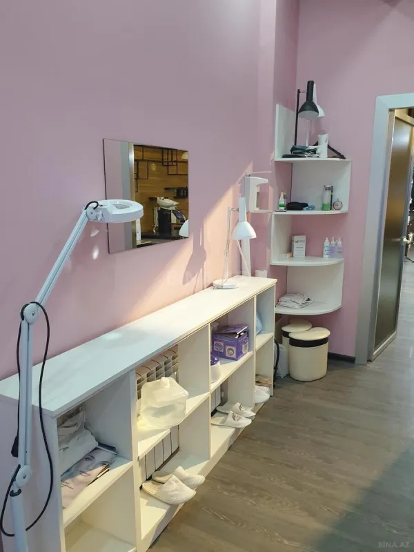 Satılır obyekt 153 m²