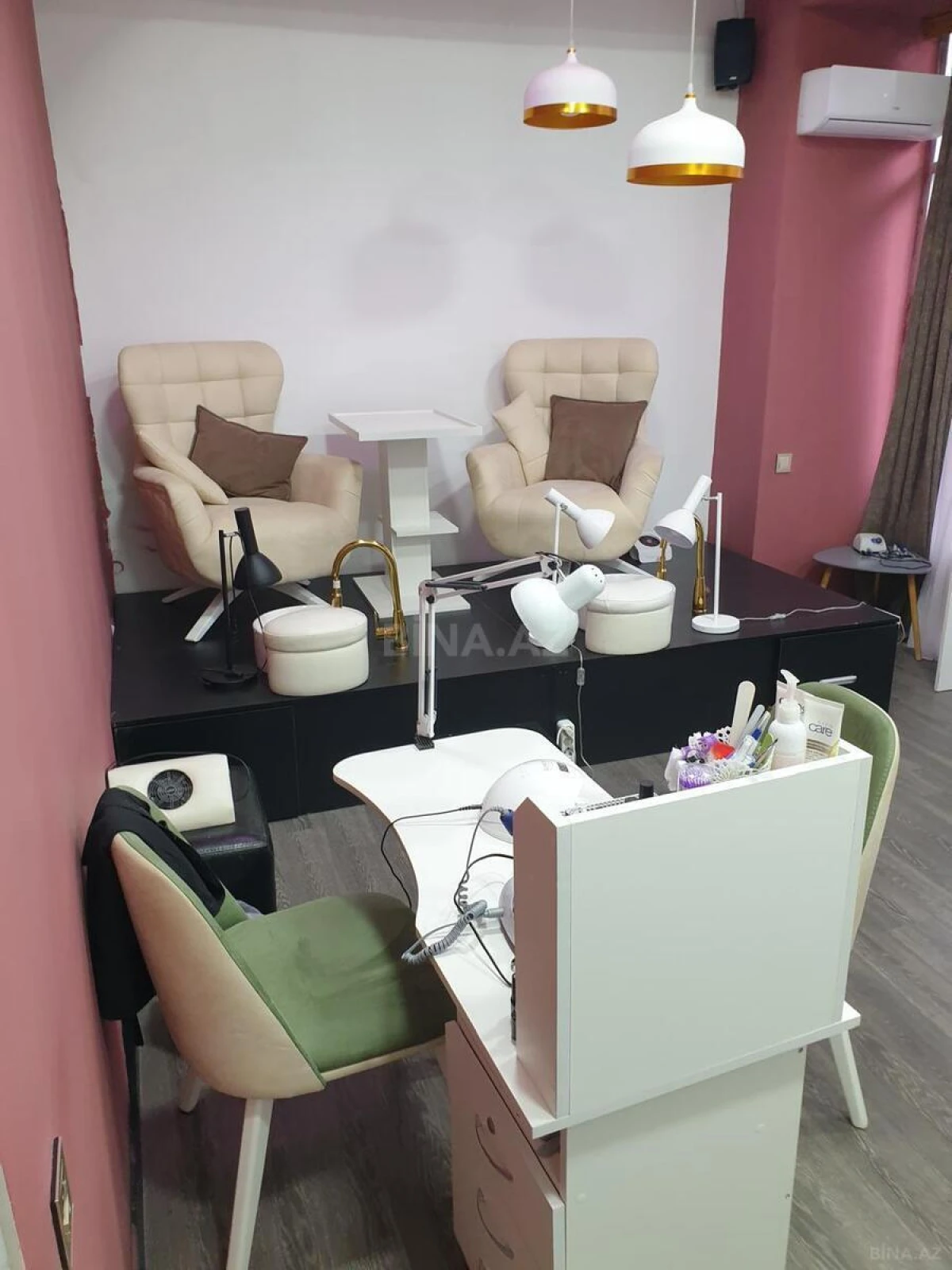 Satılır obyekt 153 m²