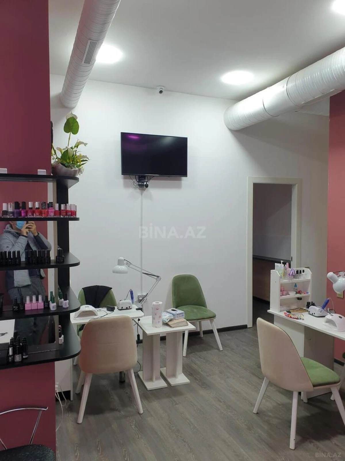 Satılır obyekt 153 m²