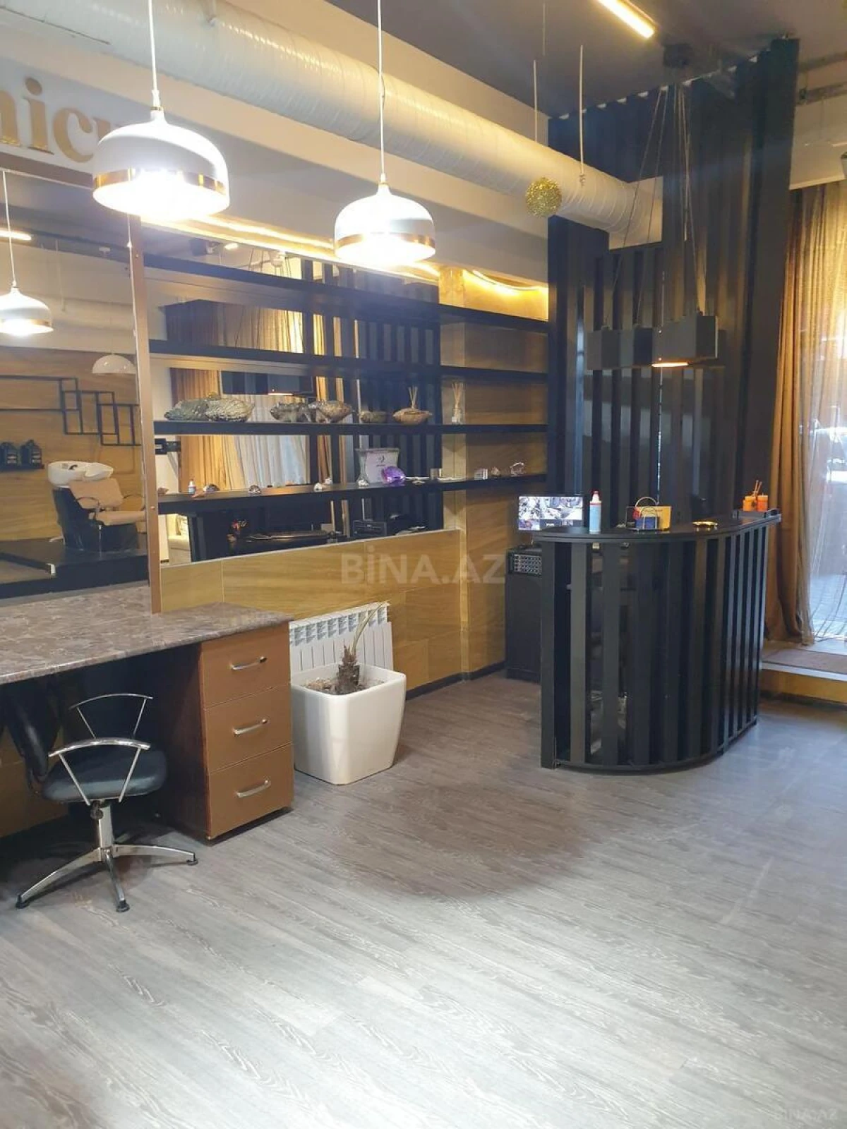 Satılır obyekt 153 m²