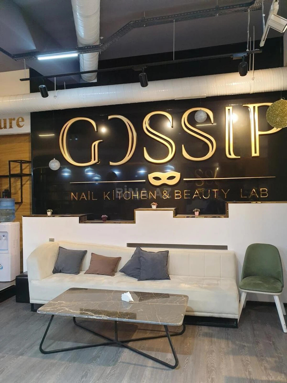 Satılır obyekt 153 m²