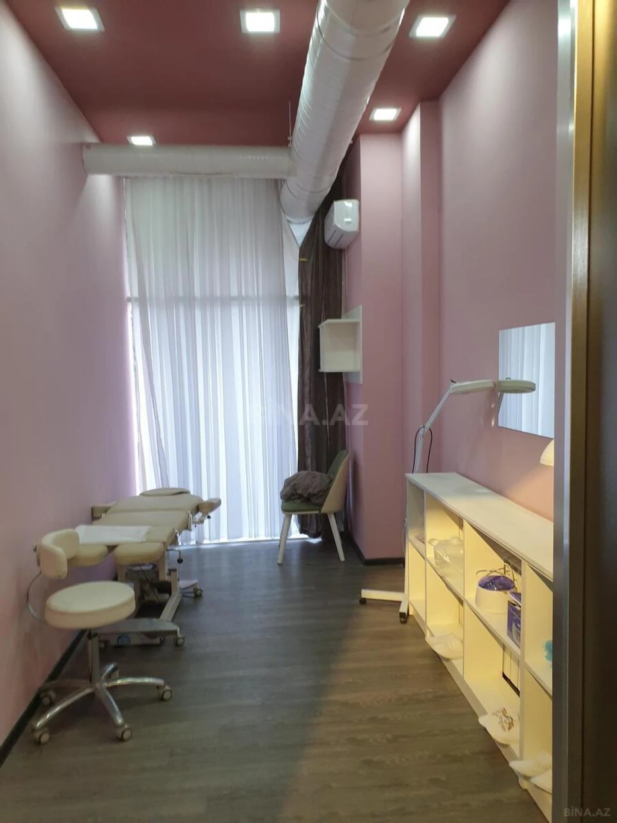 Satılır obyekt 153 m²