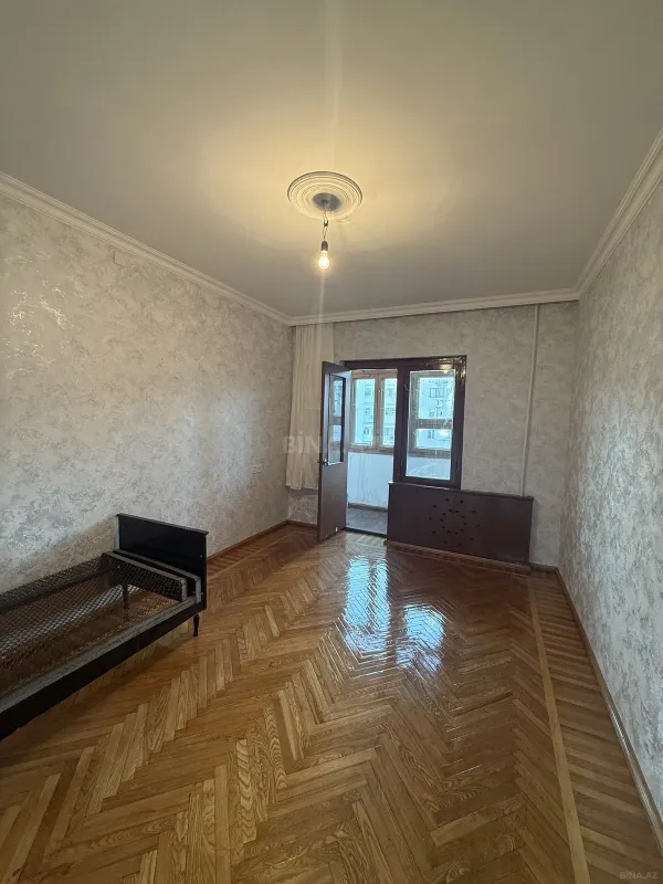 Kirayə verilir 4 otaqlı mənzil 100 m²