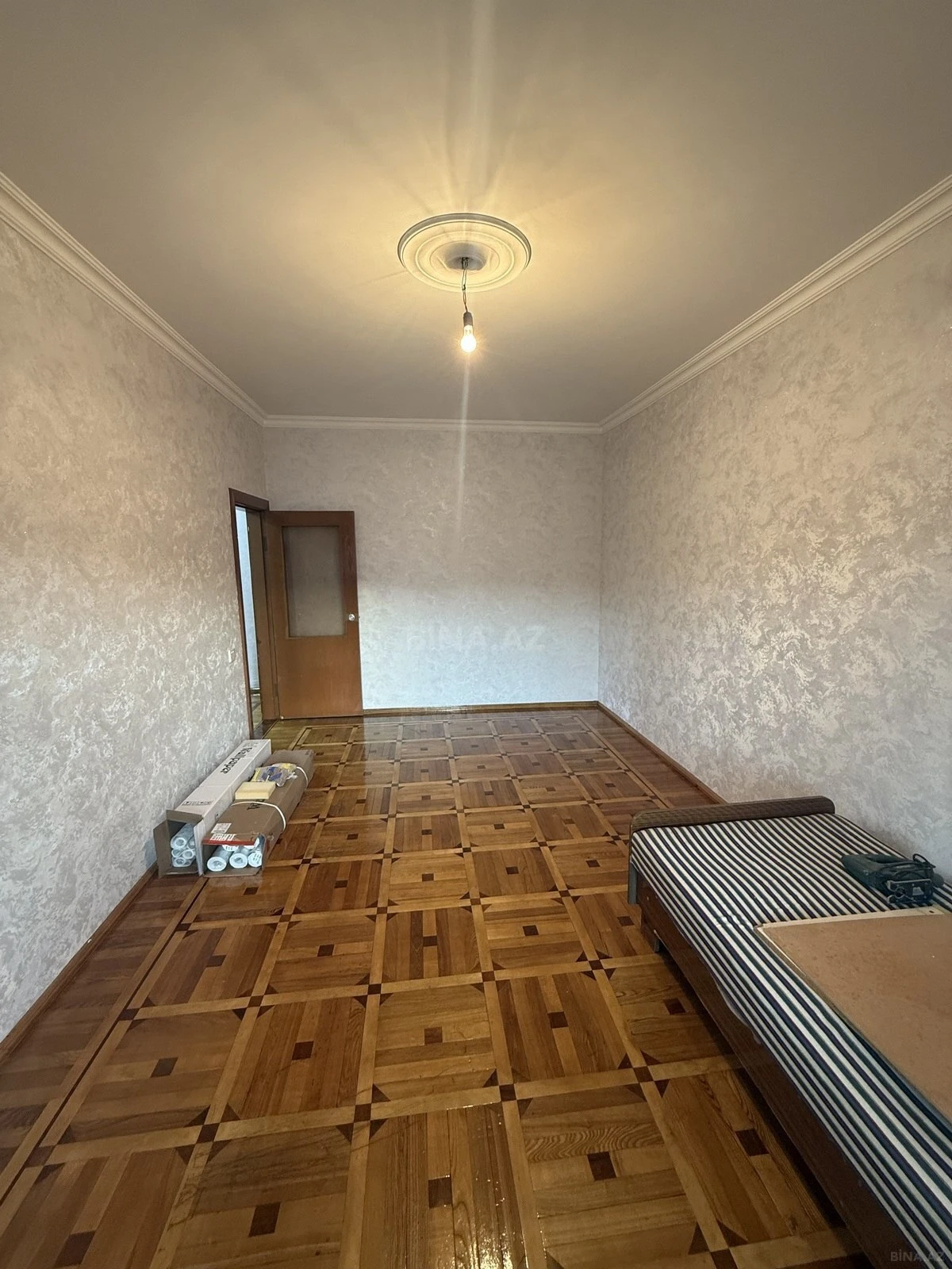 Kirayə verilir 4 otaqlı mənzil 100 m²