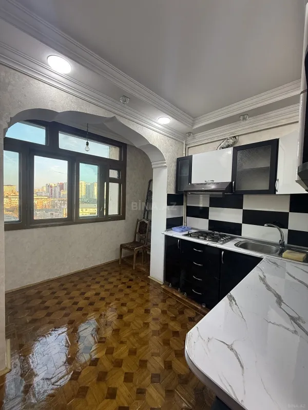 Kirayə verilir 4 otaqlı mənzil 100 m²