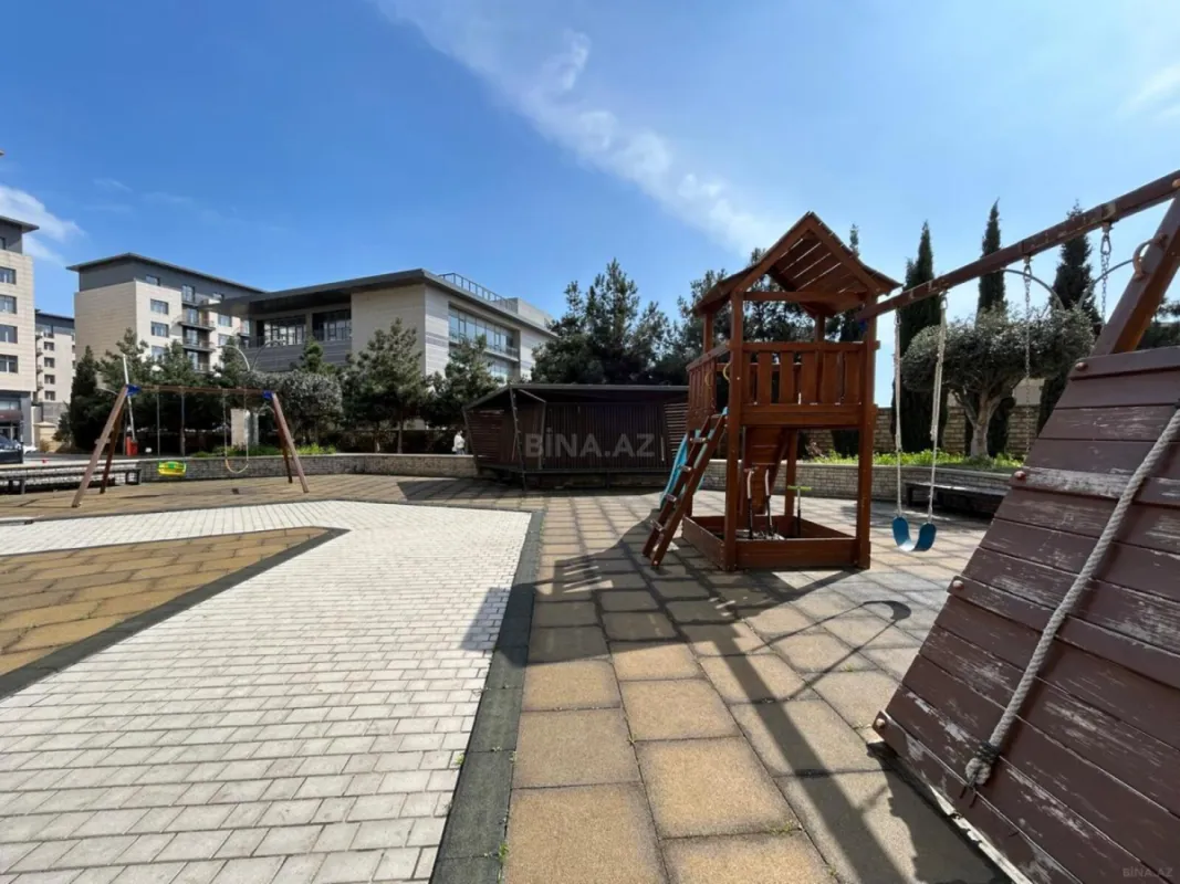 Satılır 3 otaqlı mənzil 115 m²