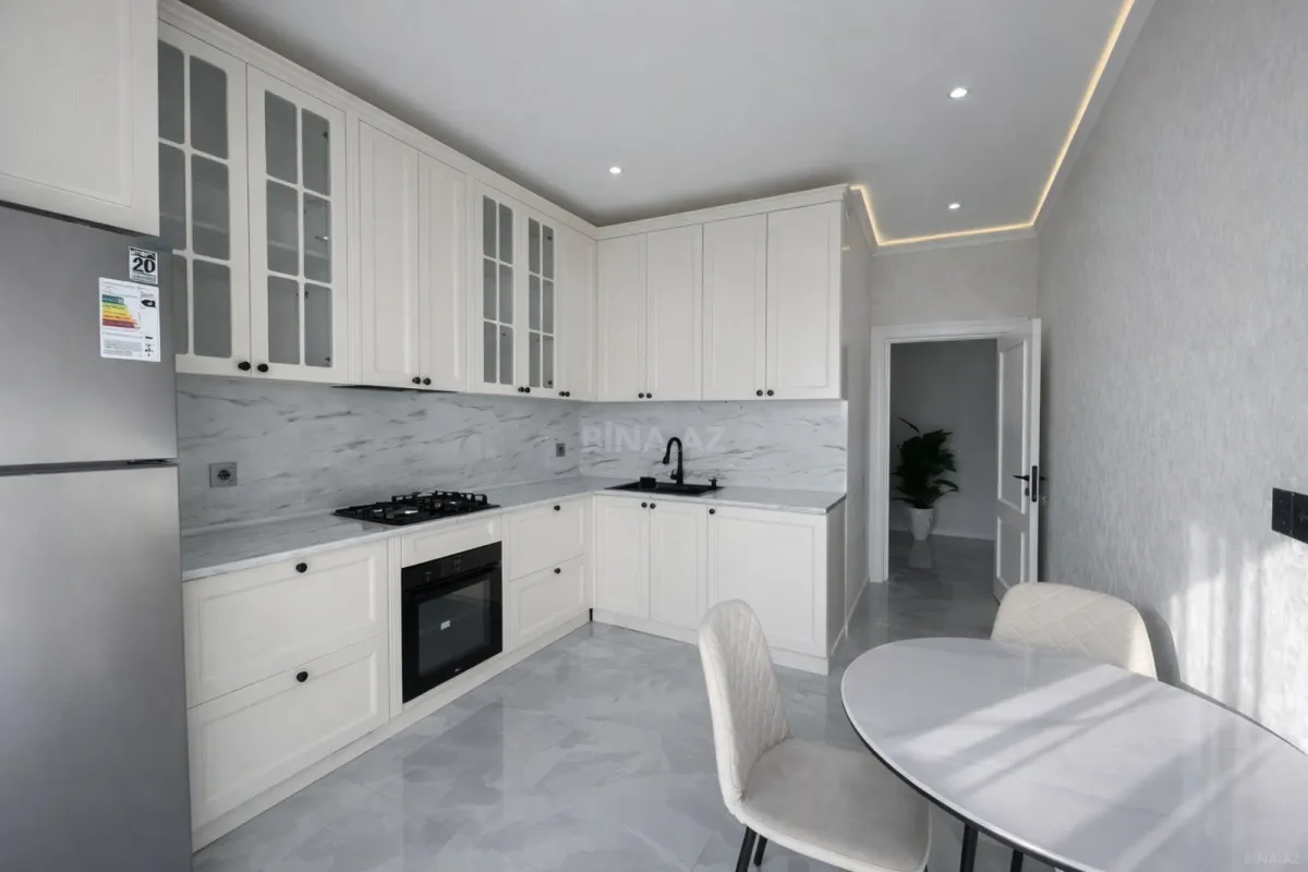 Kirayə verilir 3 otaqlı mənzil 148 m²