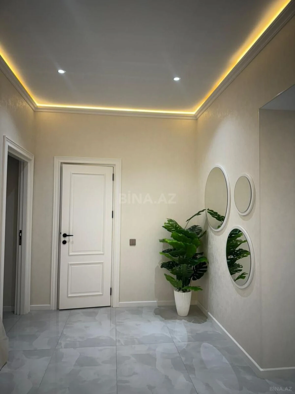 Kirayə verilir 3 otaqlı mənzil 148 m²