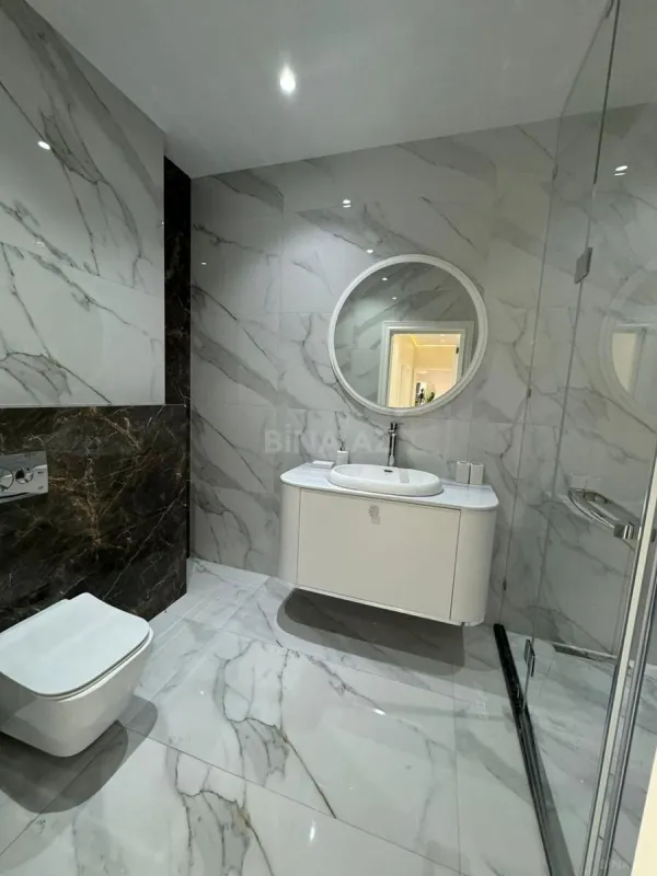 Kirayə verilir 3 otaqlı mənzil 148 m²