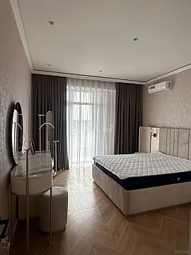Kirayə verilir 3 otaqlı mənzil 148 m²