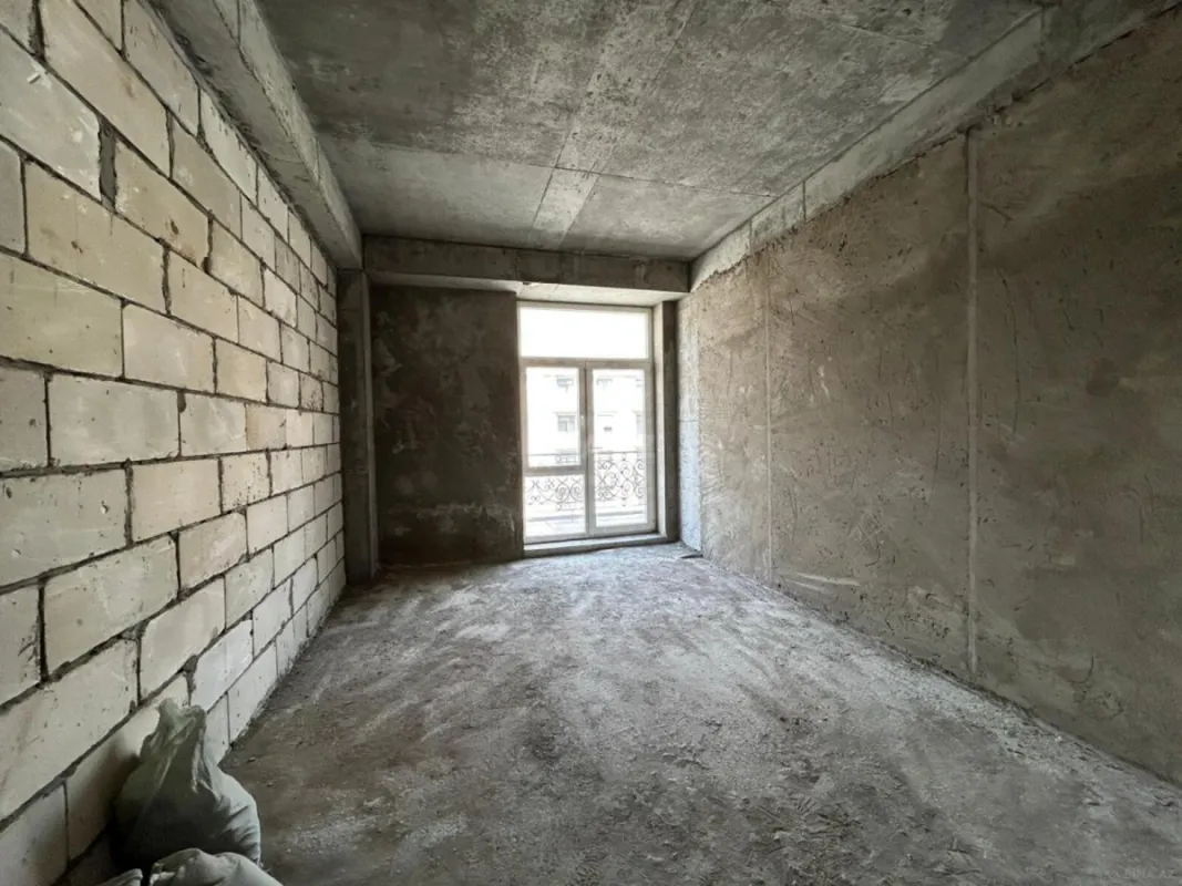 Satılır 3 otaqlı mənzil 123.2 m²