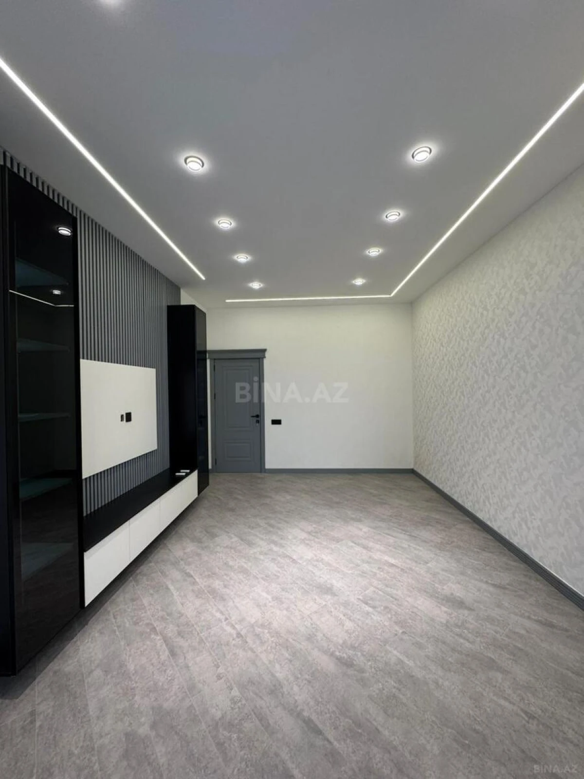 Satılır 2 otaqlı mənzil 66 m²