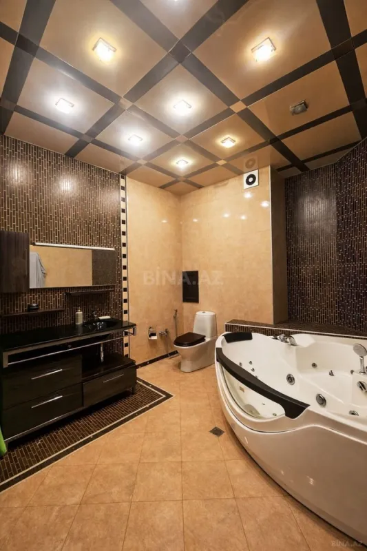 Satılır 3 otaqlı mənzil 186 m²