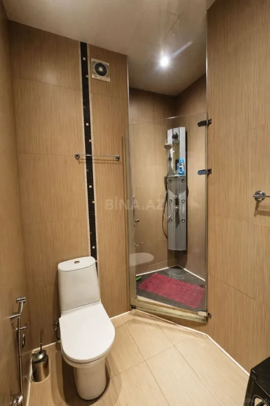 Satılır 3 otaqlı mənzil 186 m²