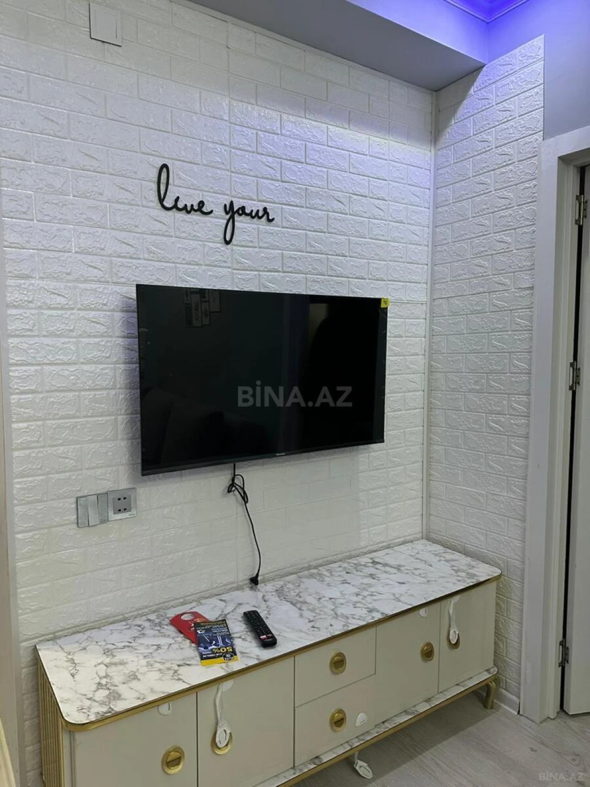 Kirayə verilir 2 otaqlı mənzil 65 m²