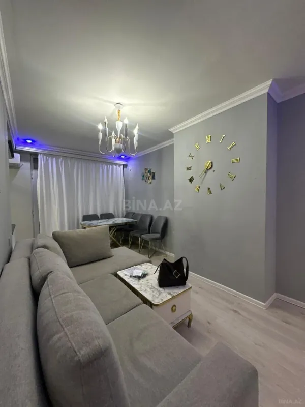 Kirayə verilir 2 otaqlı mənzil 65 m²