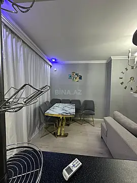 Kirayə verilir 2 otaqlı mənzil 65 m²