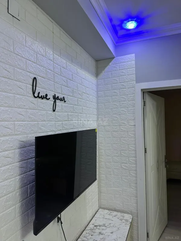 Kirayə verilir 2 otaqlı mənzil 65 m²