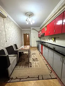 Satılır 3 otaqlı mənzil 127 m²
