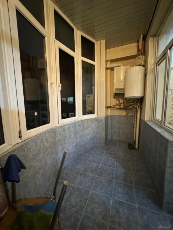 Satılır 3 otaqlı mənzil 127 m²