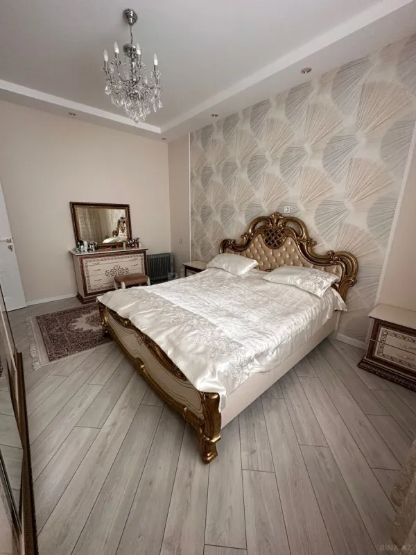 Satılır 4 otaqlı həyət evi 140 m²