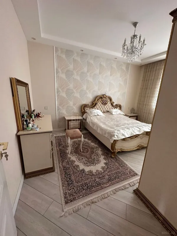 Satılır 4 otaqlı həyət evi 140 m²