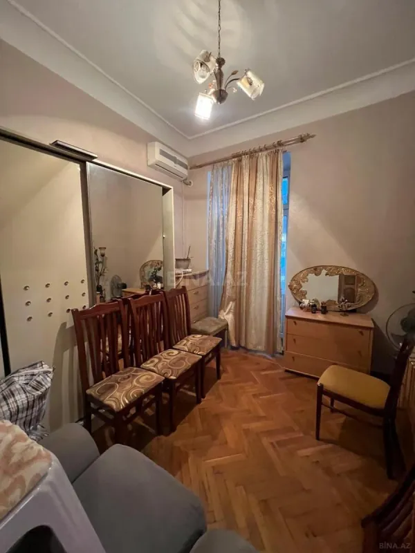 Kirayə verilir 2 otaqlı mənzil 45 m²