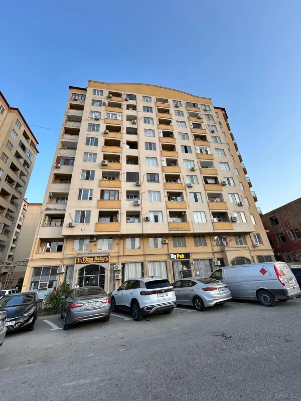 Satılır 3 otaqlı mənzil 120 m²