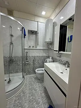 Kirayə verilir 3 otaqlı ofis 70 m²