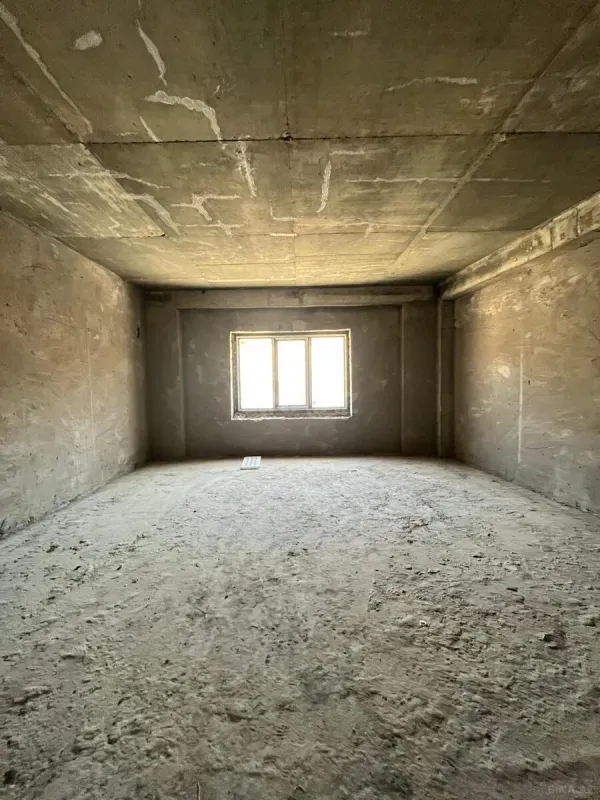 Satılır 3 otaqlı mənzil 170 m²