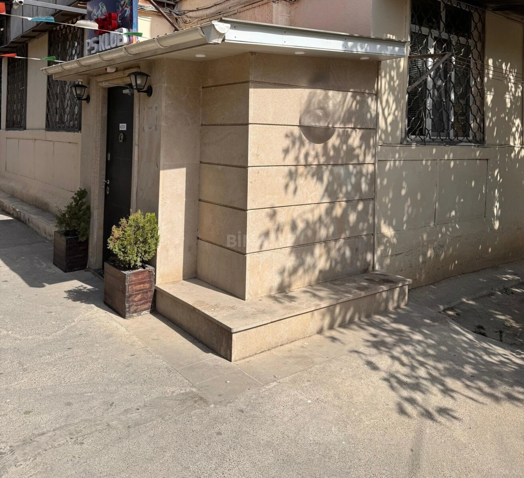 Satılır obyekt 55 m²