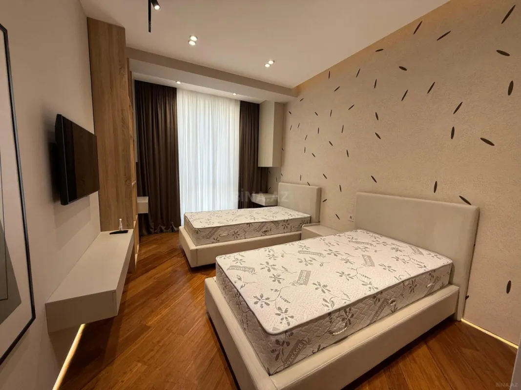 Kirayə verilir 4 otaqlı mənzil 220 m²